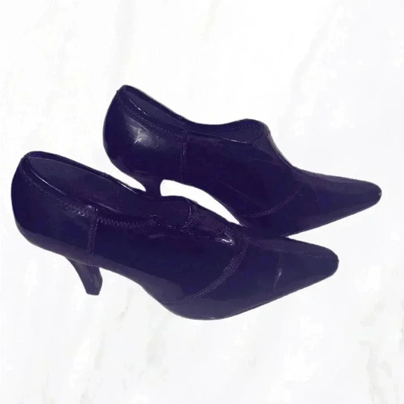 Tahari day 2 nite blck slip on trendy patent leather stretch upper pointed toe 8 - Picture 1 of 4